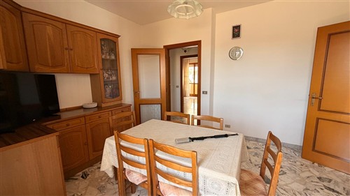 Appartamento di 4 vani + acc. al 3° piano con ascensore